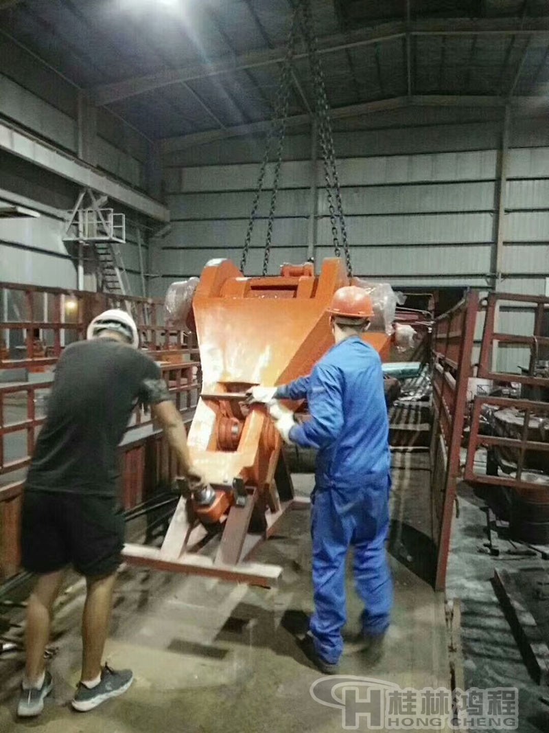 桂林鴻程HLM1700大型高嶺土立式磨機(jī) 桂林鴻程HLM1700大型高嶺土立式磨機(jī)